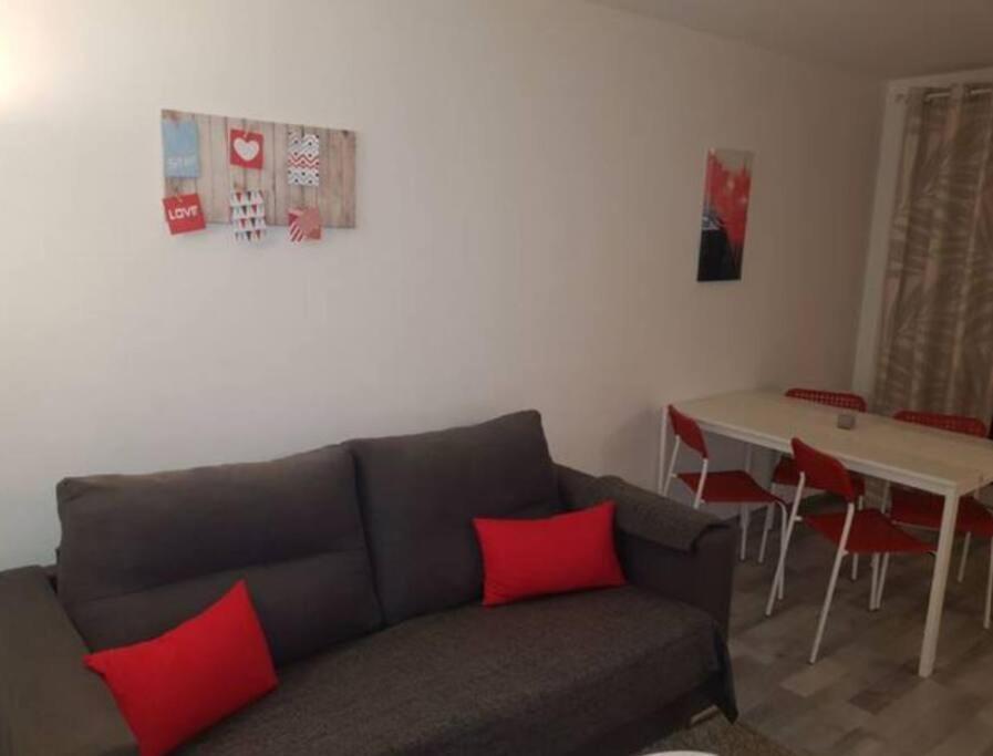 Le Rouennais Et Son Parking Prive Apartment Exterior foto